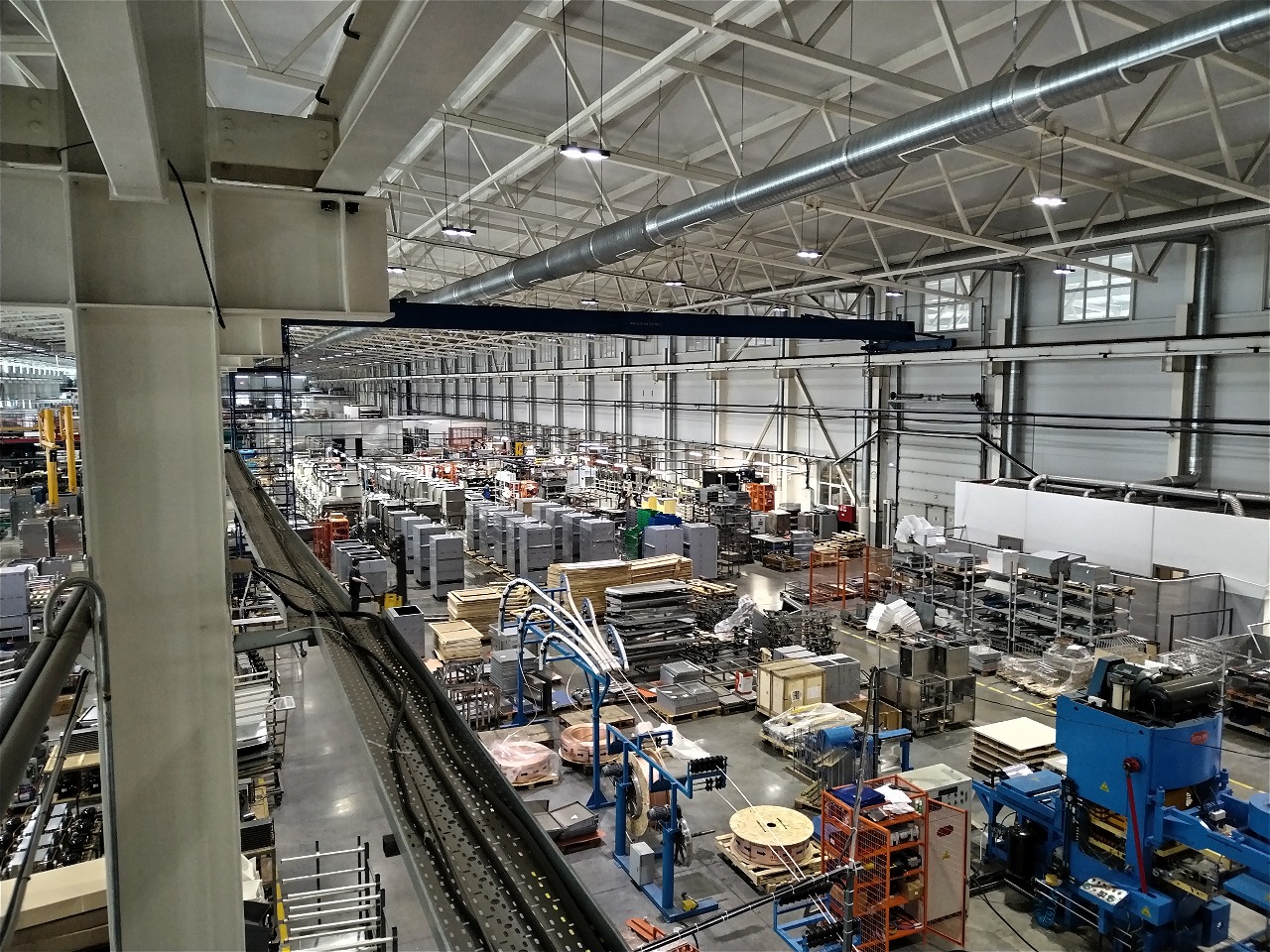 Пример применения преобразователя частоты INNOVERT серии ITD в крановой отрасли