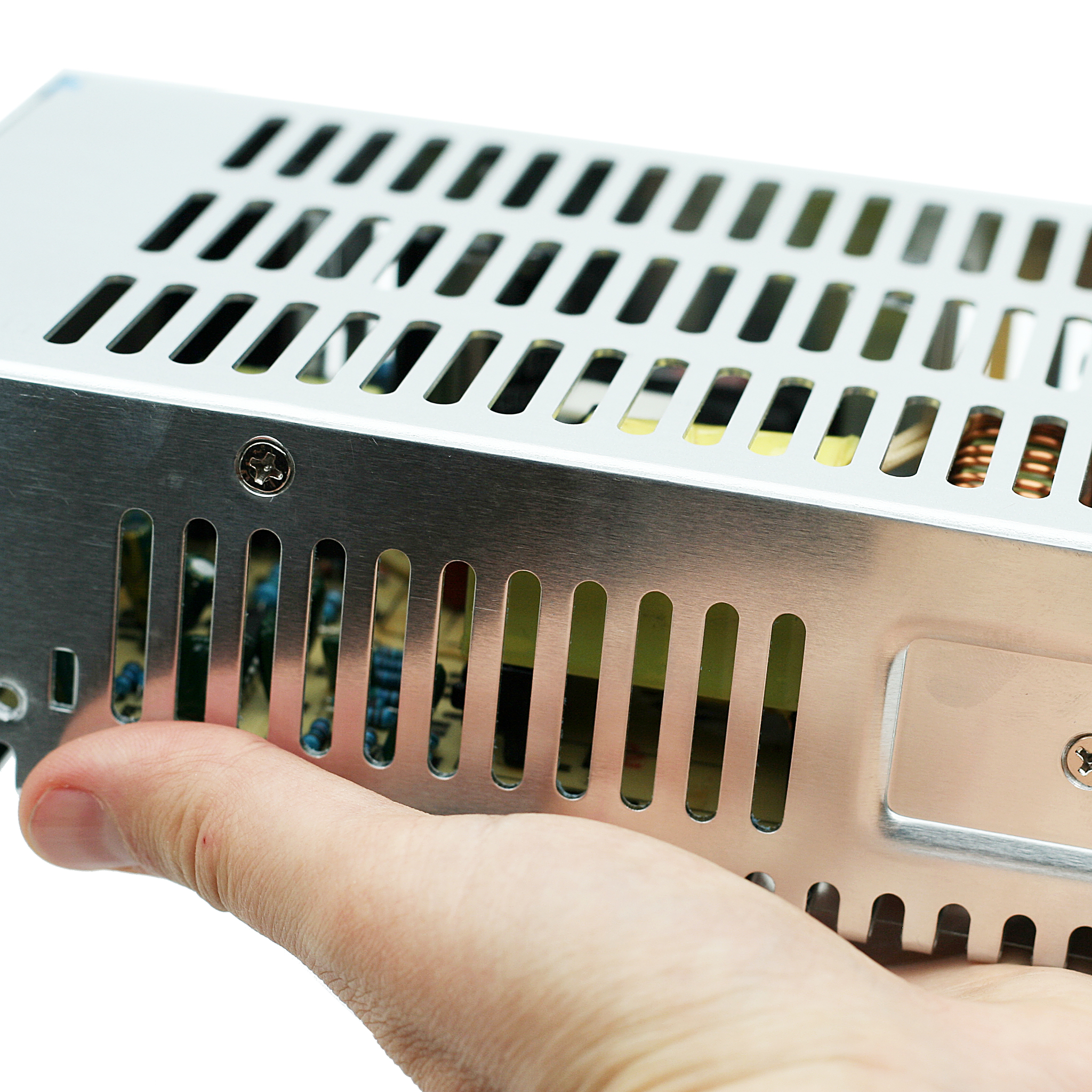 Источник питания INNOCONT. Вход: 220VAC, 2.5А, выход: 200W, 24VDC, 8.3A, -10 +50С, IP20 типы защиты: КЗ, перегрузка, перенапряжение SB-P-201-24